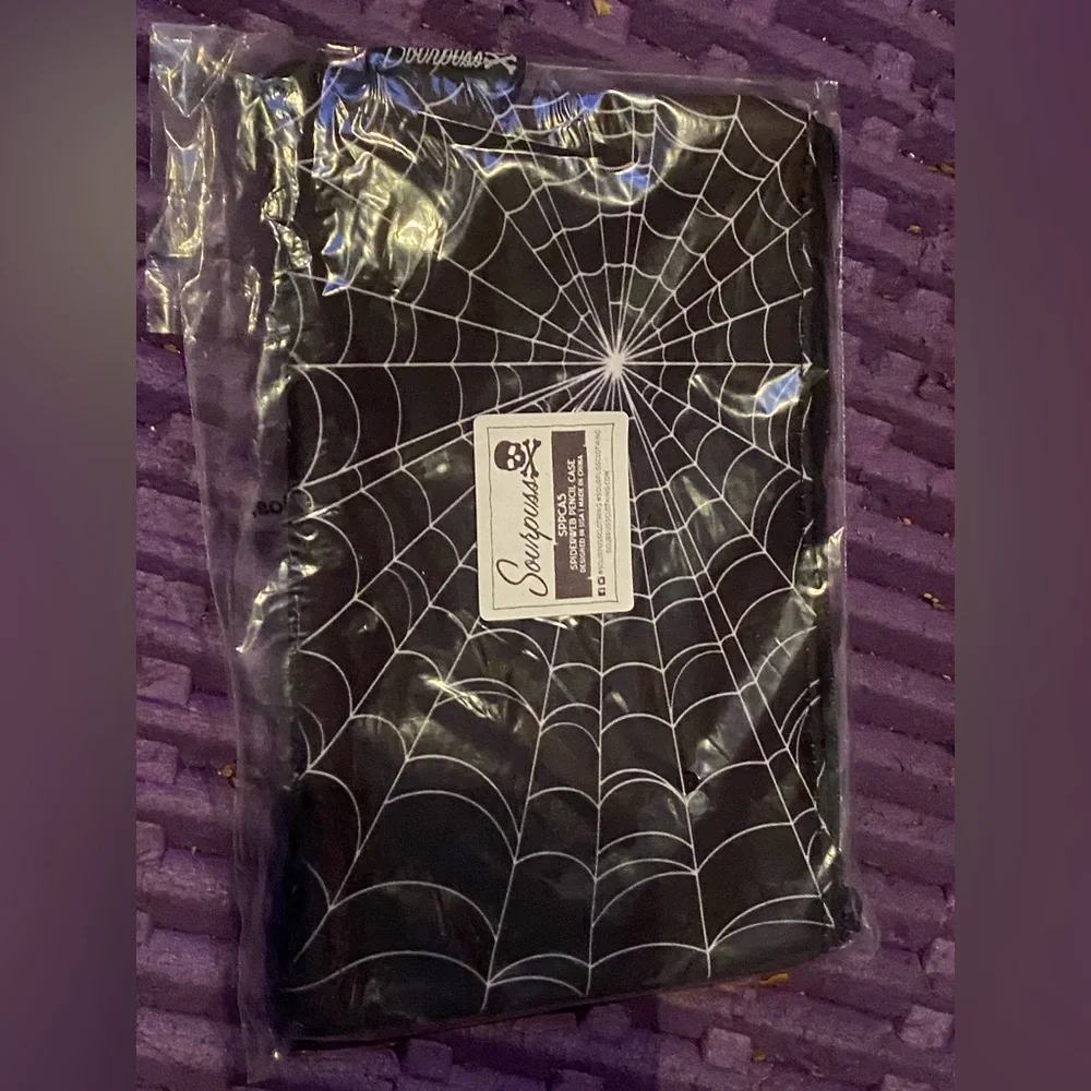 NEW COBWEB SPIDER WEB ZIP NEOPRENE POUCH makeup case pencils goth wallet